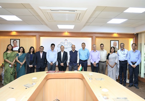 Motilal Oswal Financial Services Limited Signs an MoU with IIM Mumbai Aims to enhance Financial Markets Research & Awareness  